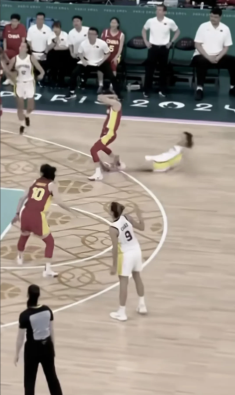 九州娱乐登录入口-包含海南遭遇波折，顽强拼搏力压对手取得胜利的词条